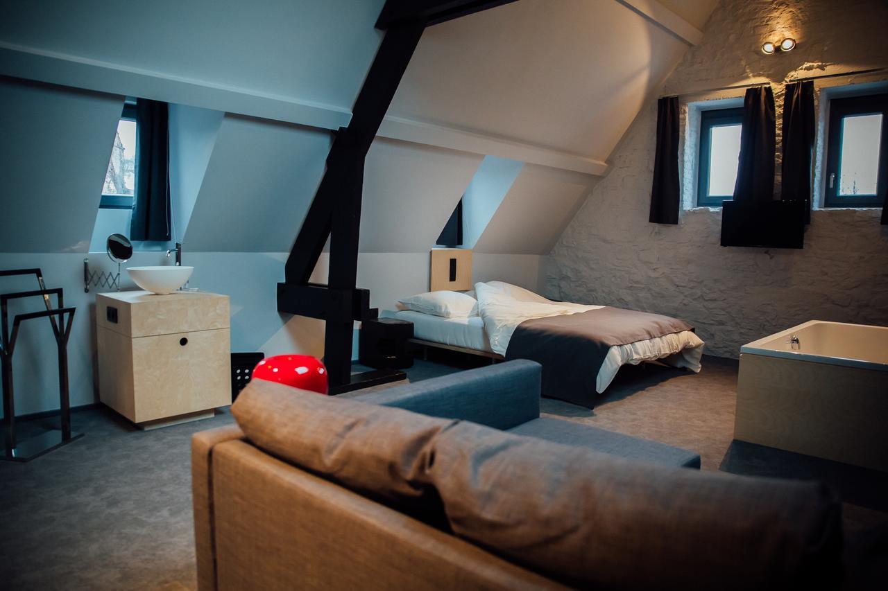 Auberge De L'Abbaye Thuin ภายนอก รูปภาพ