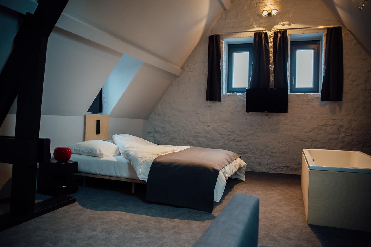 Auberge De L'Abbaye Thuin ภายนอก รูปภาพ